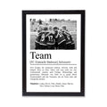 Team Definition Poster, personalisierbar mit Bild + Namen, Poster Vereinssport, Massivholzrahmen, Last Minute Geschenk Vereinsmitglied